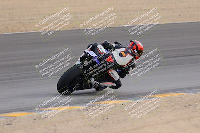 media/Dec-17-2022-SoCal Trackdays (Sat) [[224abd9271]]/Turn 10 Backside (120pm)/